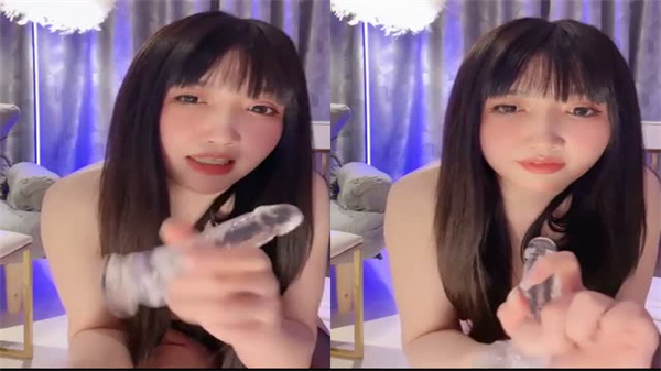 极品巨乳丝袜御姐 肥臀浪叫假屌狂插无毛嫩穴